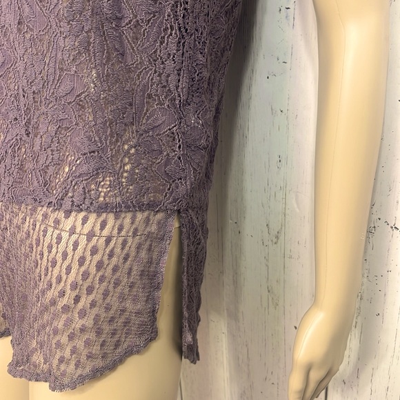 American Eagle Outfitters Purple Mauve Lace Tank Top Semi Sheer Size Small - Picture 4 of 8